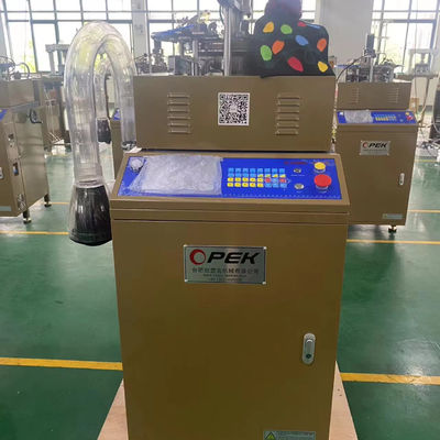 パーソナライズされたサッカーファンのスカーフとベニー帽子編み機 800pcs / 日出力