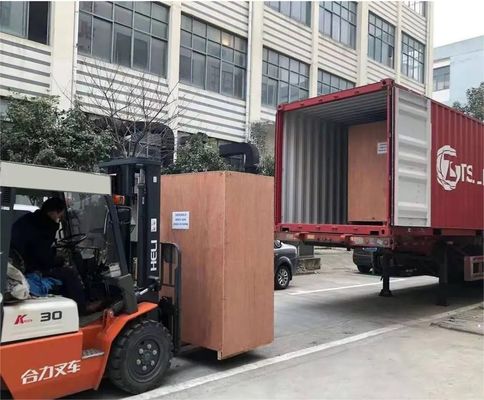帽子製作に革命を起こす 2024 帽子編み機 90-120 RPM 速度
