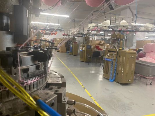 450 KG タックハットキャップ 完全コンピュータ制御とシームレス技術付きの編み機