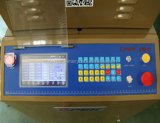 縫い目のない下着の製造のための完全にコンピュータ化された縫い目のない編み機