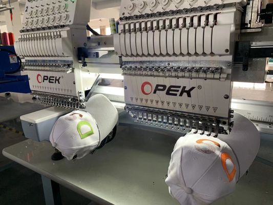 600Wの電力と450*440mmの面積を持つポータブル2ヘッドコンピュータ化刺身機