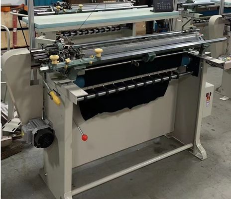 3つのシステムを持つ単車用半自動平面編み機 2790*2010*940mm