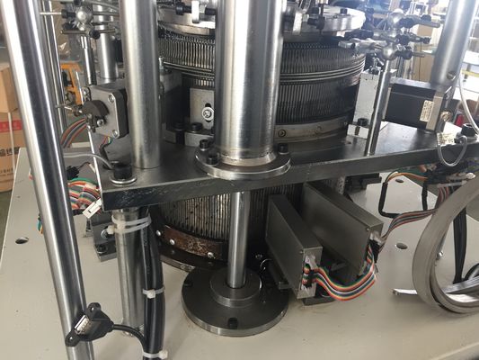 スポーツ用ジャックアード膝蓋床を作る機械 コンピュータ化および先進技術